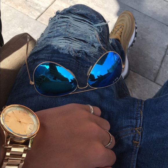 Meet your Posher, Emilio - Picture 1 of 1